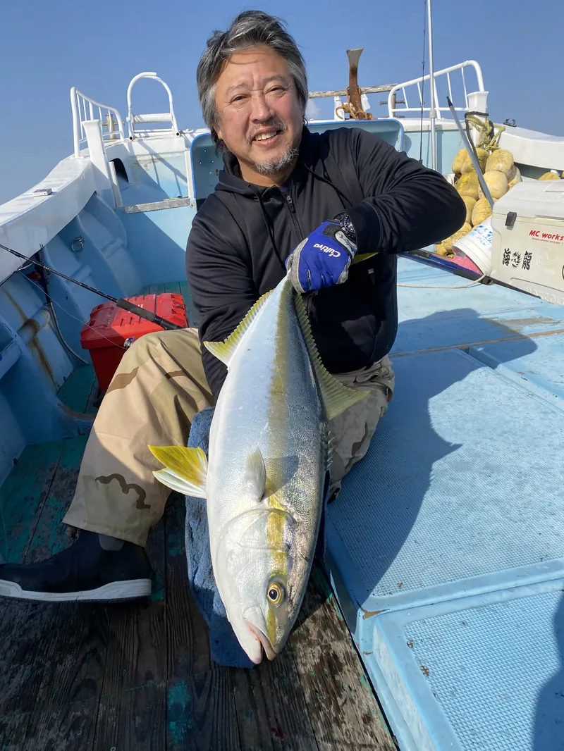 姪浜すばる 青物（ブリ・ハマチ）釣果（福岡・玄界灘の遊漁船）